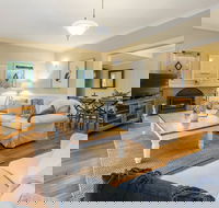 Blue Moon Cottages - Inverell Accommodation