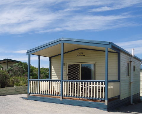 Elliston Waterloo Bay Tourist Park - Inverell Accommodation 2