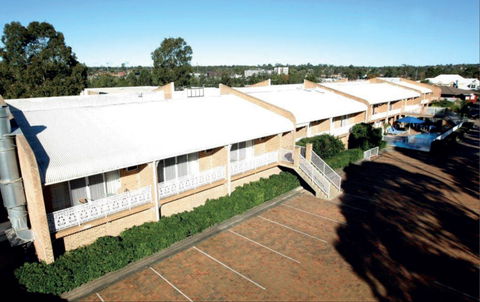 The Hermitage Campbelltown - Inverell Accommodation 2