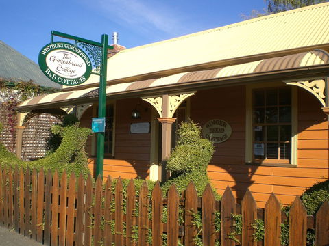 Westbury Gingerbread Cottages - The - Inverell Accommodation 0