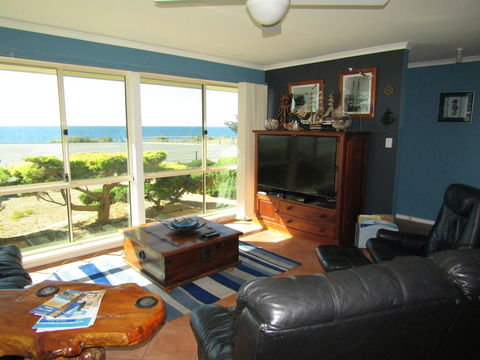 Blue Sea Dragon - Inverell Accommodation 2