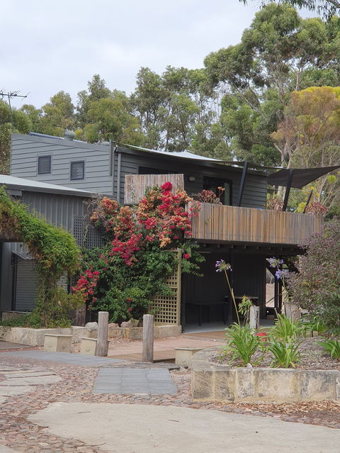 La Cabane Retreat - Inverell Accommodation 0