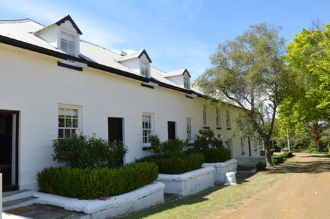 Lythgo's Row Colonial Cottages - Inverell Accommodation 1