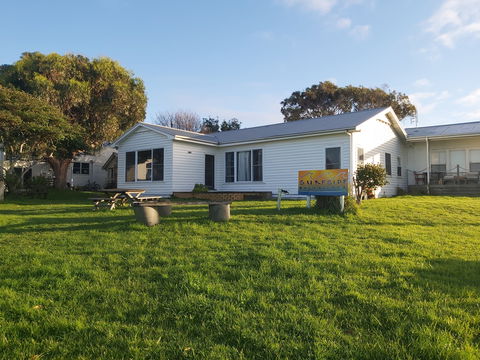 Surfside Backpacker - Inverell Accommodation 0
