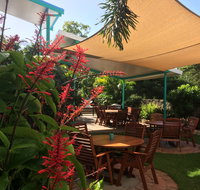 Tropical Palms Resort  4WD Hire - Inverell Accommodation
