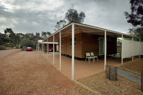 Ayers Rock Campground - Inverell Accommodation 1