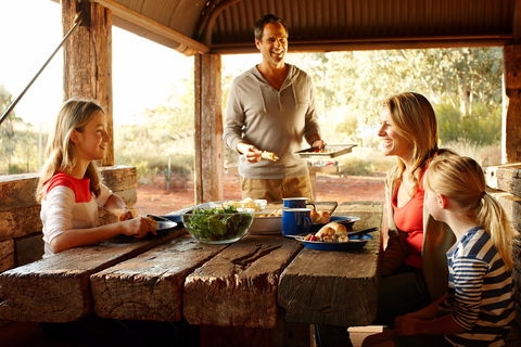 Ayers Rock Campground - Inverell Accommodation 2