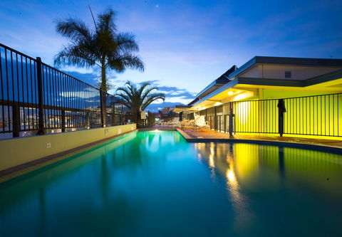 Brisbane City YHA - Inverell Accommodation 0