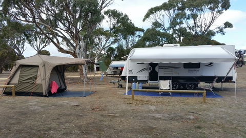 Discovery Lagoon Camping Grounds - Inverell Accommodation 0