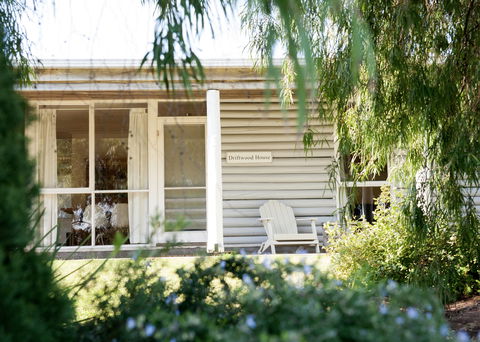 Driftwood House - Robe Retreats - Inverell Accommodation 0