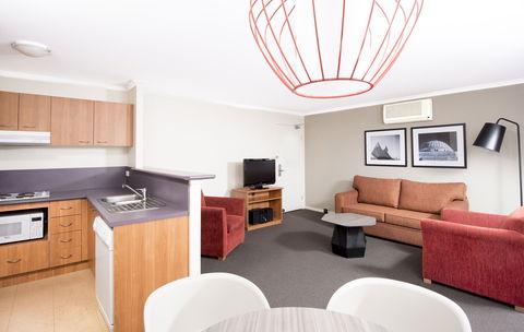 Mantra On Northbourne - Inverell Accommodation 1