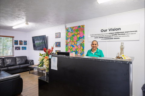 Palm Island Motel - Inverell Accommodation 0