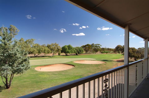 Standpipe Golf Motor Inn - Inverell Accommodation 2