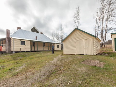 Yarrangobilly Village Campground - Inverell Accommodation 2