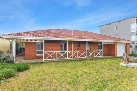 34 Newell Avenue, Middleton - Inverell Accommodation 2