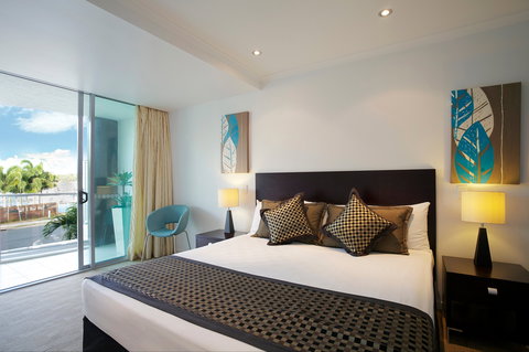 At Marina Shores - Inverell Accommodation 1