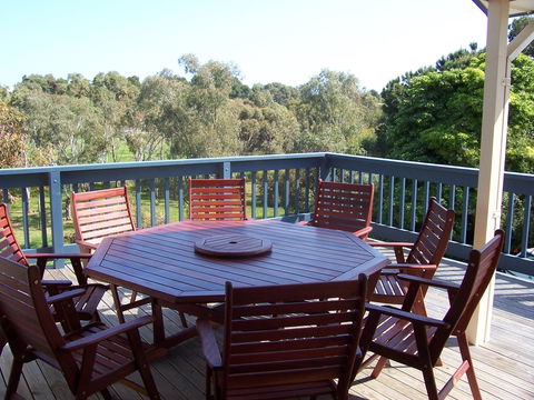 Century 21 SouthCoast: All Decked Out - Inverell Accommodation 0