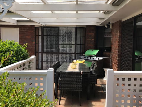 Citrus House Warrnambool - Inverell Accommodation 0