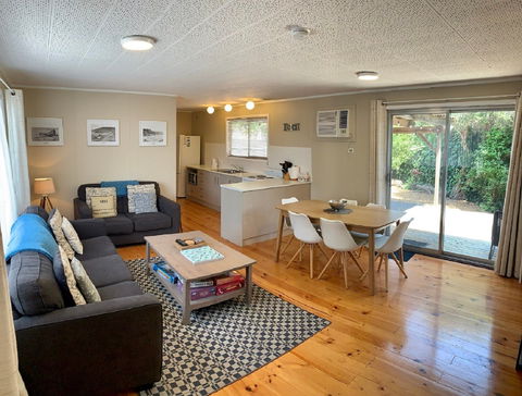 Crows Nest - Inverell Accommodation 0