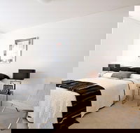 Executive Two Bedroom Unit Crows Nest - Inverell Accommodation