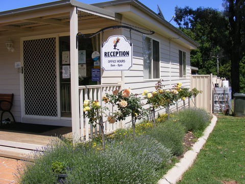 Fossickers' Tourist Park - Inverell Accommodation 0