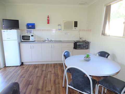 Moonta Bay Cabins - Cabin 3 - Inverell Accommodation 1
