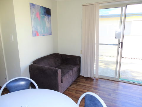 Moonta Bay Cabins - Cabin 3 - Inverell Accommodation 2