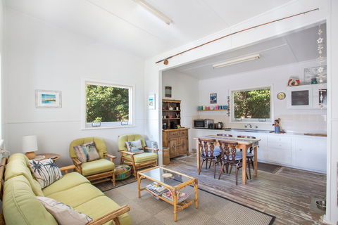 Retro Cottage - Inverell Accommodation 2