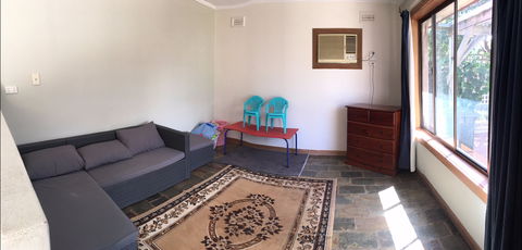Stopover On Ocean Avenue - Inverell Accommodation 1