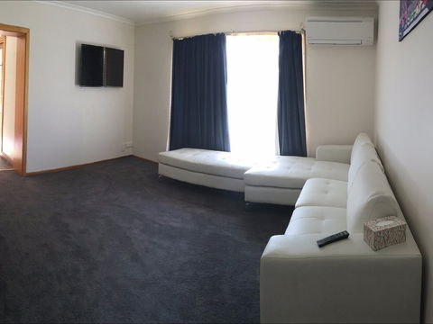 Stopover On Ocean Avenue - Inverell Accommodation 2
