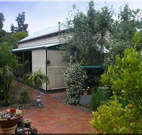Trafalgar Cottage - Inverell Accommodation