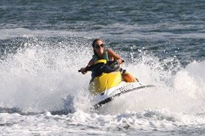 Extreme Jet Ski Hire - Inverell Accommodation 0