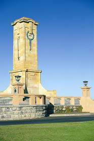 Fremantle War Memorial - Inverell Accommodation 0