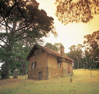 Heysen - The Cedars - Inverell Accommodation