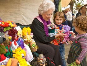 St Kilda Esplanade Market - Inverell Accommodation 1