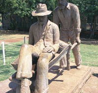 Russian Jack Memorial - Inverell Accommodation