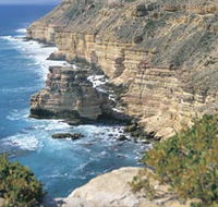 Island Rock and Natural Bridge - Inverell Accommodation