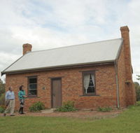 Sandalwood Yards and Tipperary School - Inverell Accommodation