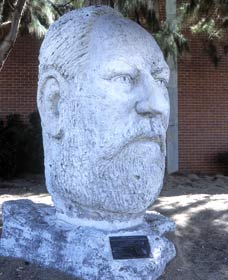 Sir John Forrest Monument - Inverell Accommodation 0