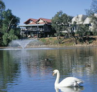 White Swans - Inverell Accommodation