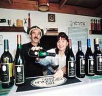Viking Wines - Inverell Accommodation
