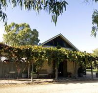 Lake Breeze Wines - Inverell Accommodation