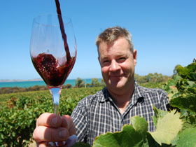 Boston Bay Wines - Inverell Accommodation 0