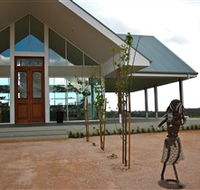 ArtWine Cellar Door - Inverell Accommodation