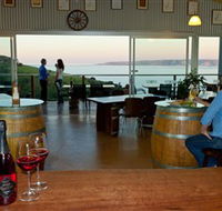 Dudley Cellar Door - Inverell Accommodation