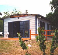 Rotherhythe Vineyard - Inverell Accommodation