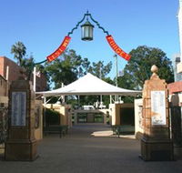 Gympie and Widgee War Memorial Gates - Inverell Accommodation