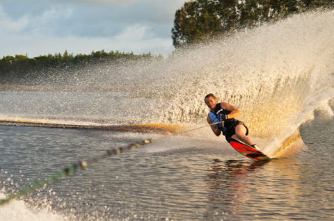 Oz Ski Resort - Inverell Accommodation 2
