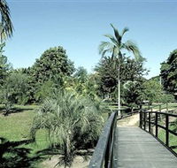 Ingham Memorial Gardens - Inverell Accommodation