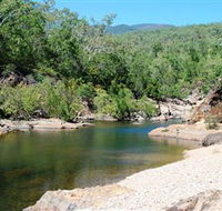 Mount Elliot Bowling Green Bay National Park - Inverell Accommodation